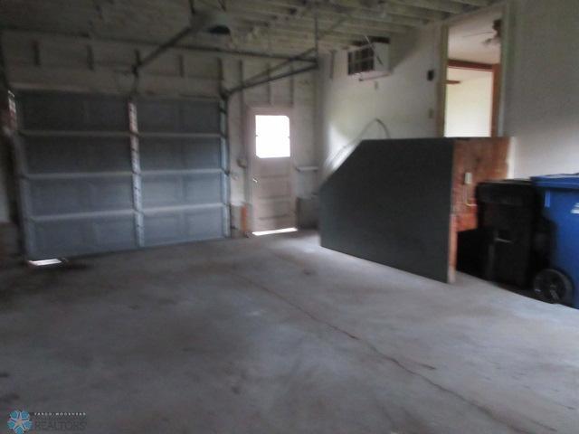 Barnesville, Minnesota 56514, United States, 3 Bedrooms Bedrooms, ,2 BathroomsBathrooms,Residential,Pending,55000