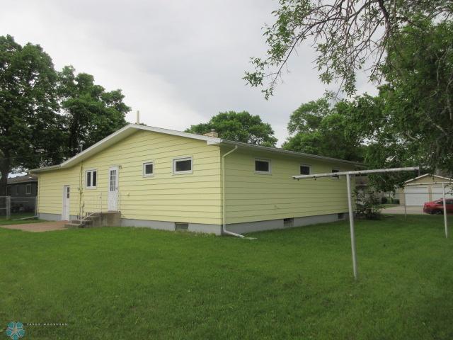 Barnesville, Minnesota 56514, United States, 3 Bedrooms Bedrooms, ,2 BathroomsBathrooms,Residential,Pending,55000