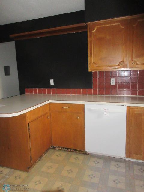 Barnesville, Minnesota 56514, United States, 3 Bedrooms Bedrooms, ,2 BathroomsBathrooms,Residential,Pending,55000