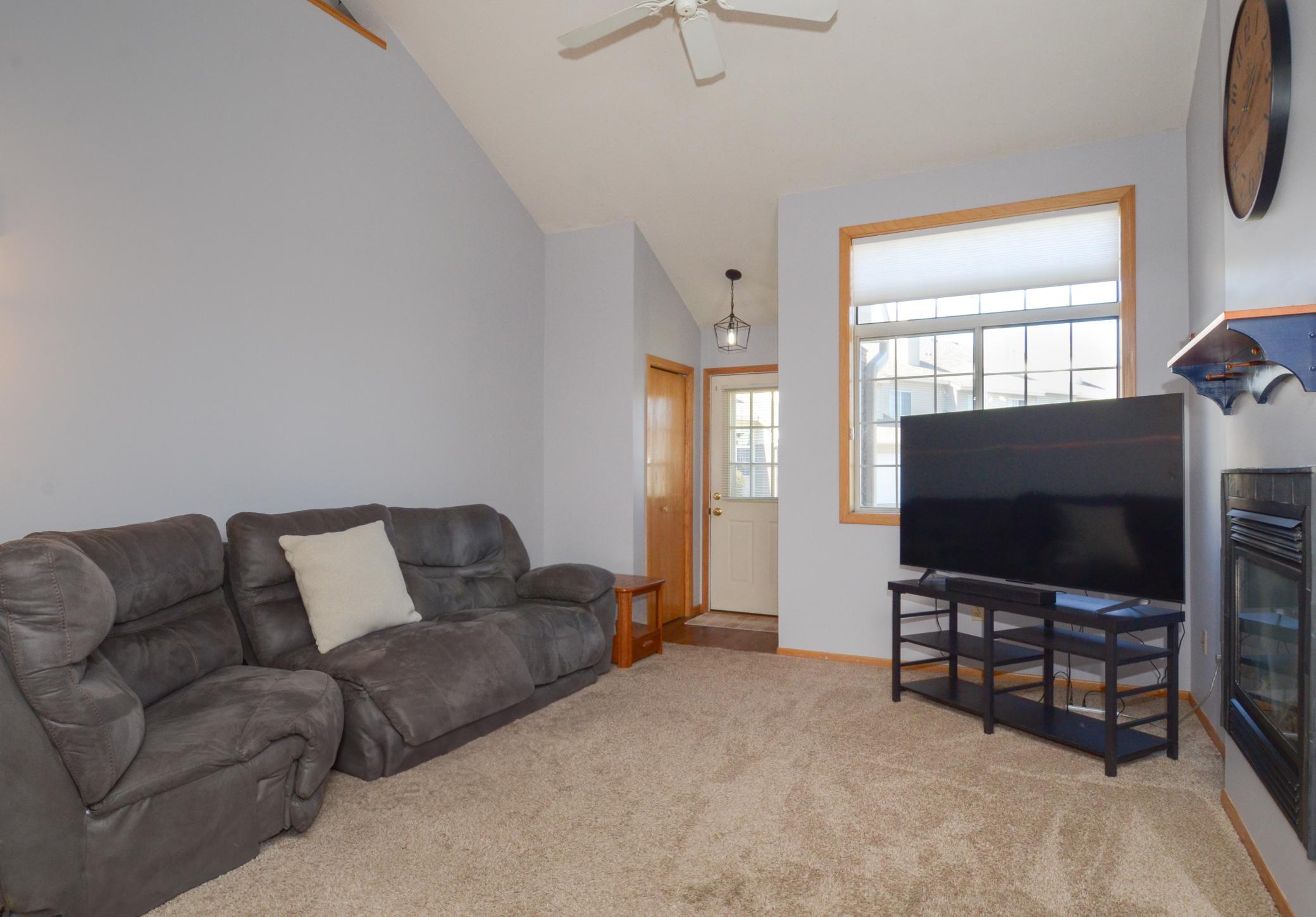 13154 Meadowood Curve #7, Minneapolis, Minnesota image 4