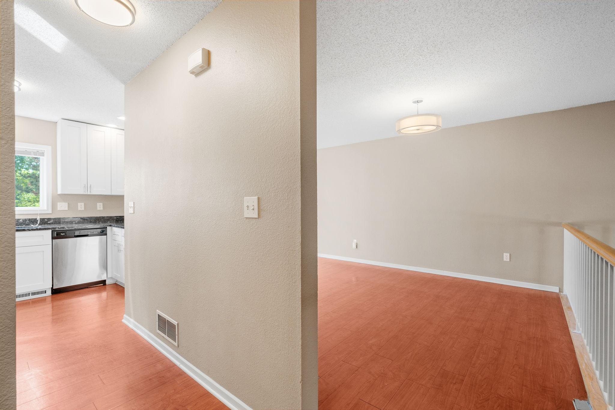 6561 Regency Lane, Eden Prairie, Minnesota image 15