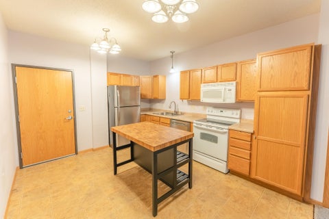 Condo For Sale - 1590 Parkwood Drive<br/> Washington County, Saint Paul, MN 55125