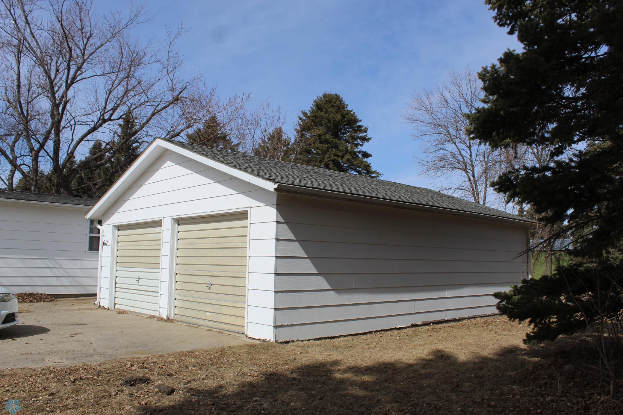611 Railroad Avenue, Leonard, North Dakota image 3
