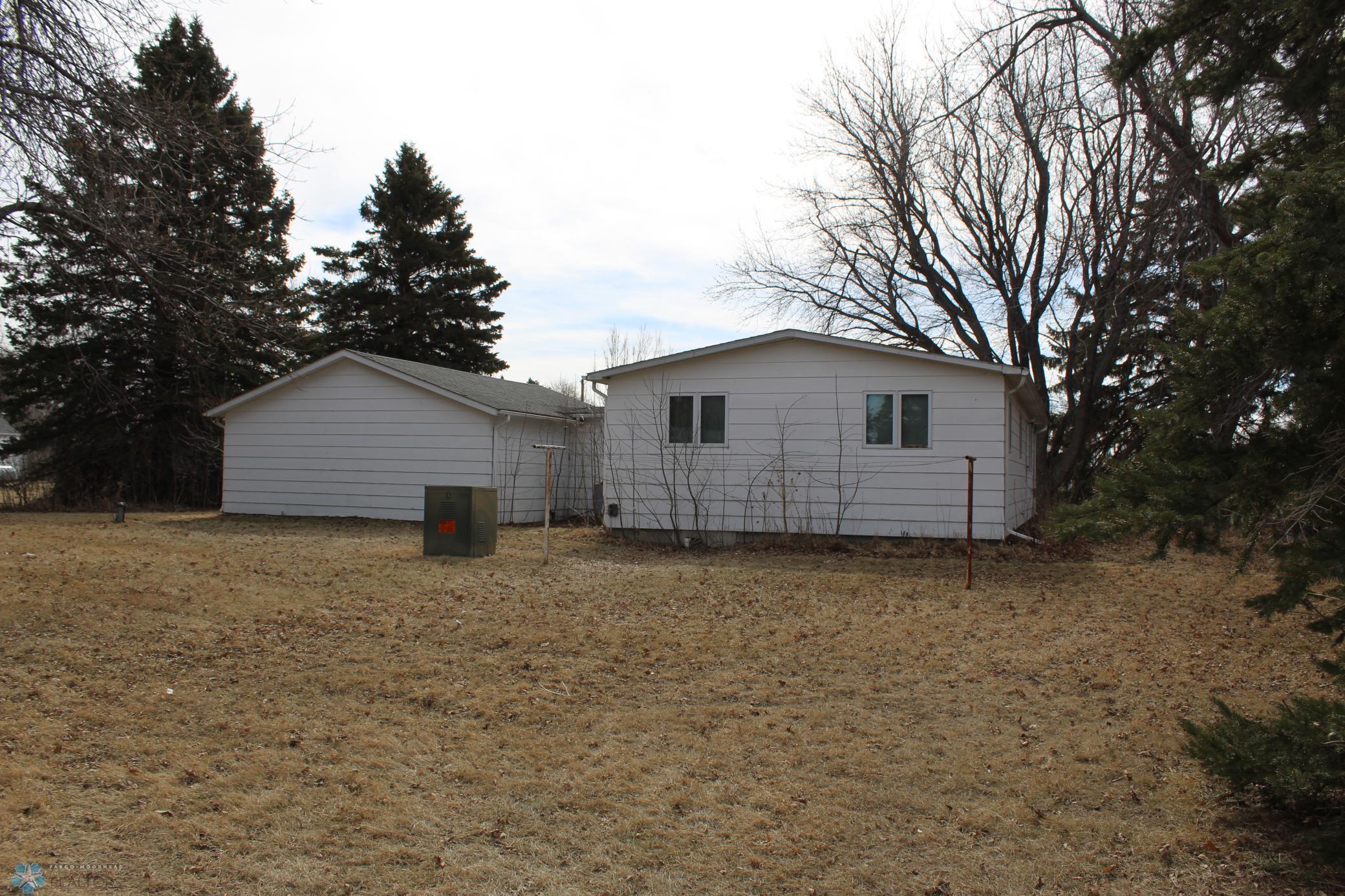 611 Railroad Avenue, Leonard, North Dakota image 24