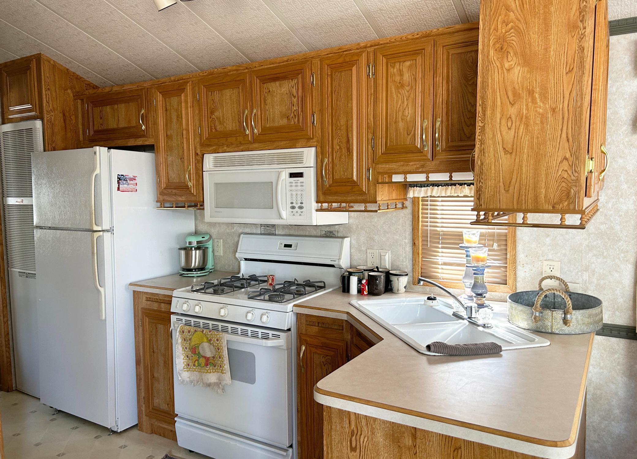 L3-4 B6 London Town, Aitkin, Minnesota image 9
