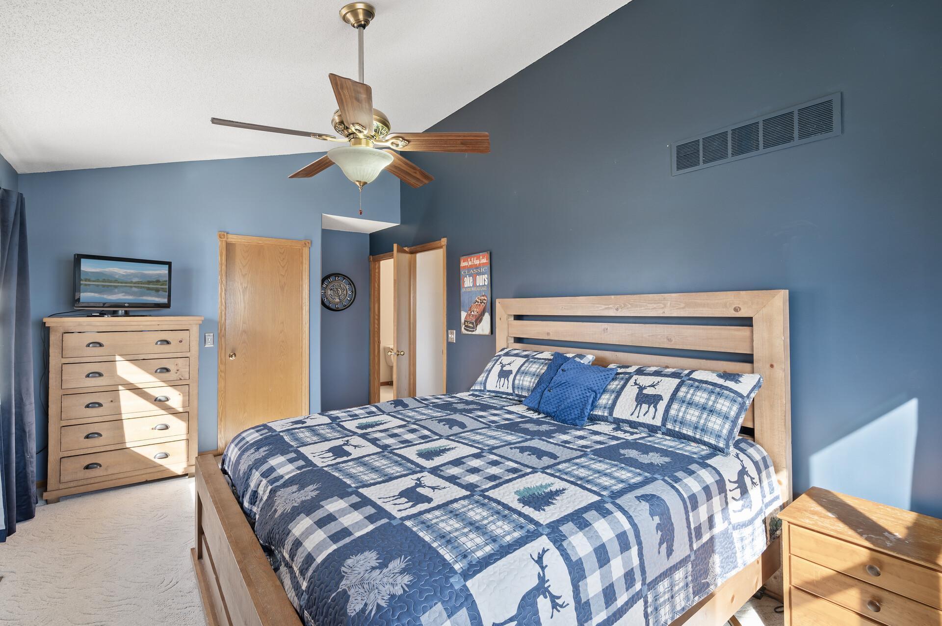 47963 Barber Drive, Stanchfield, Minnesota image 20