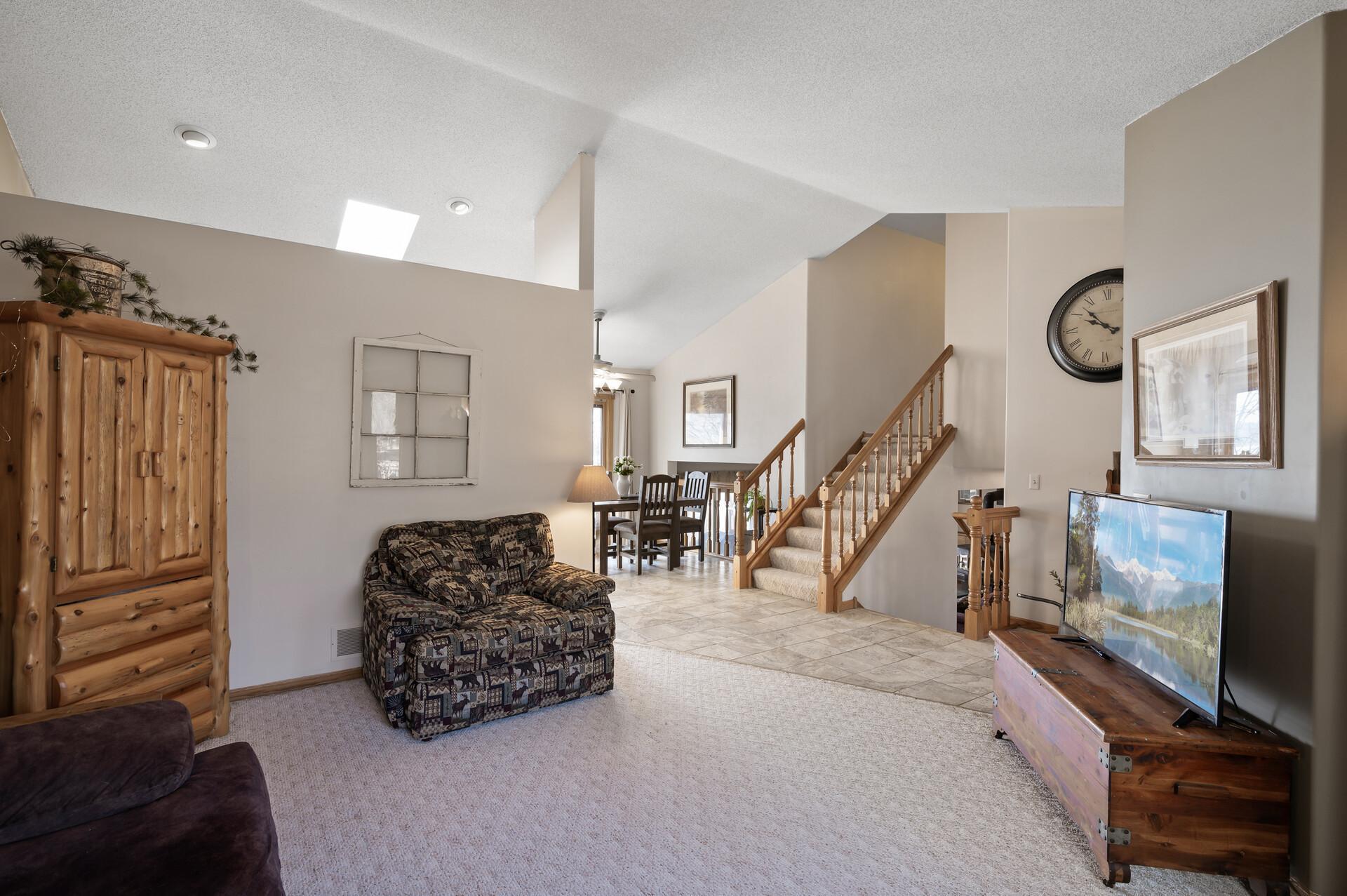 47963 Barber Drive, Stanchfield, Minnesota image 9
