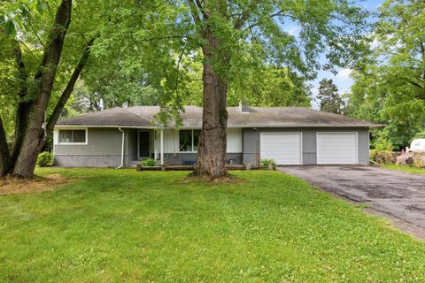 Homes For Sale - 8609 W River Road<br/> Brooklyn Park, MN 55444