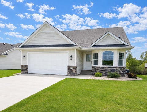 Townhouse For Sale - 2524 Buchanan Lane<br/> Cambridge, MN 55008