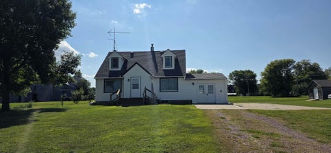 Homes For Sale - 206 E Main Street<br/> Redwood County, Wanda, MN 56294