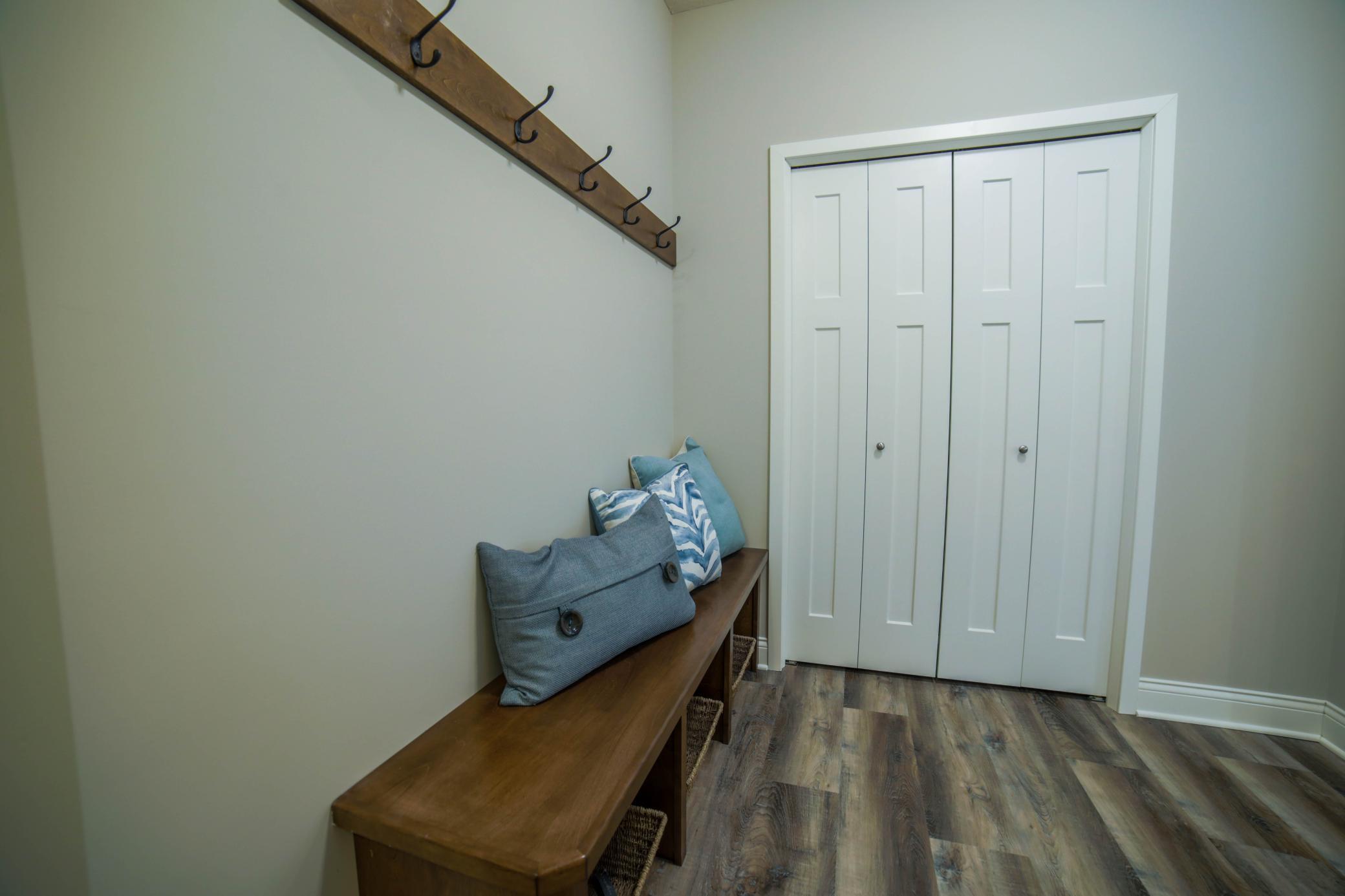 19053 Cloverleaf Way, Farmington, Minnesota image 16