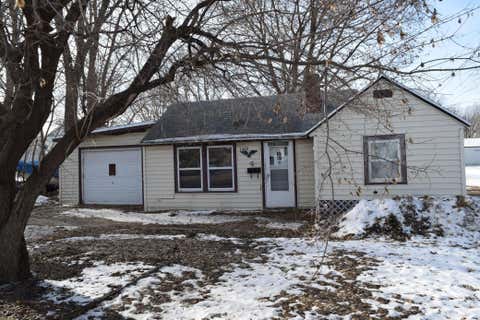 Homes For Sale - 1415 N Elm Street<br/> Martin County, Fairmont, MN 56031