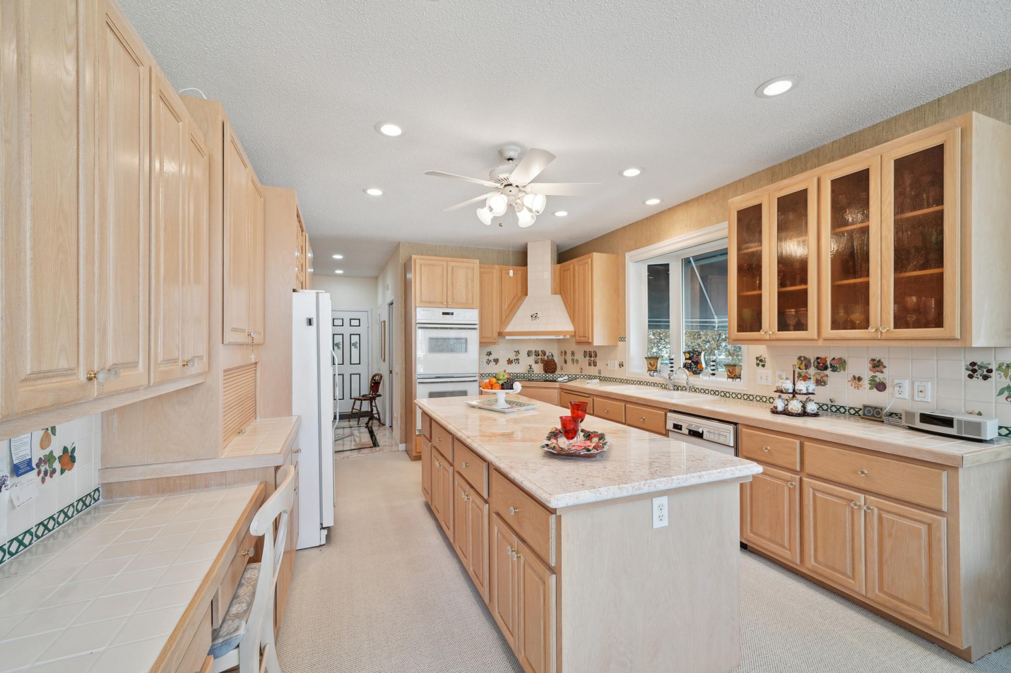 786 Monet Court, Mendota Heights, Minnesota image 7