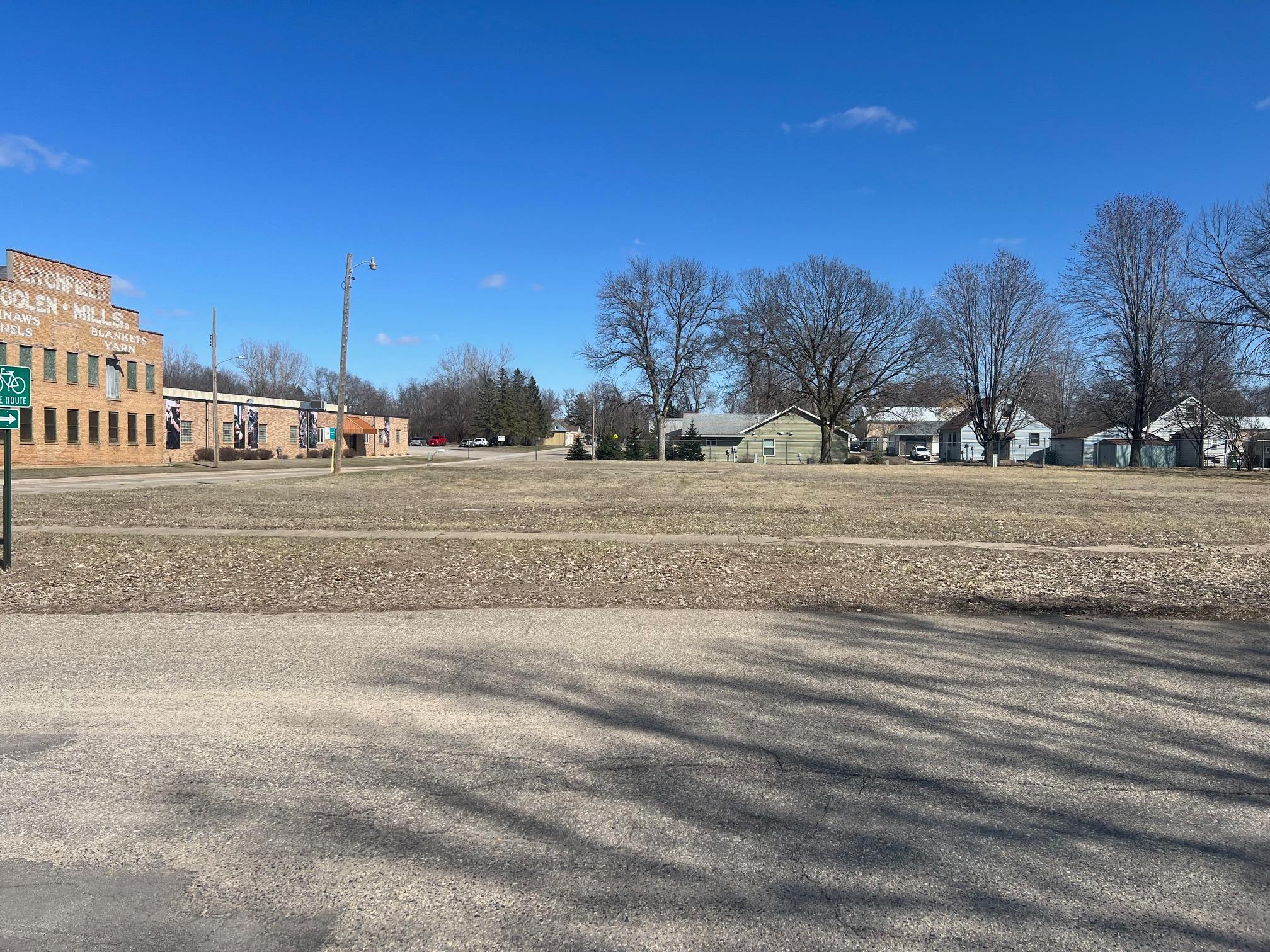 926 N Marshall Avenue, Litchfield, Minnesota image 3