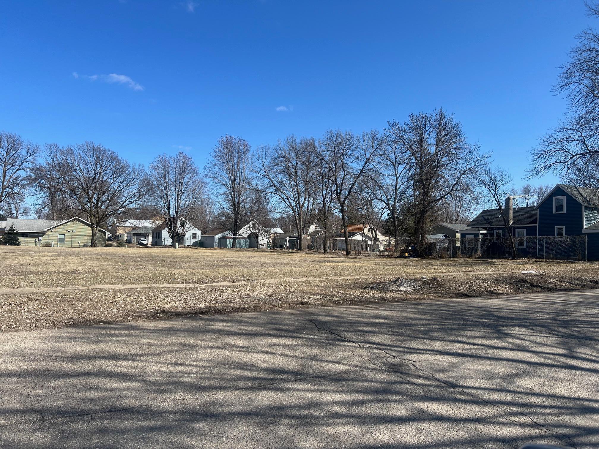926 N Marshall Avenue, Litchfield, Minnesota image 4