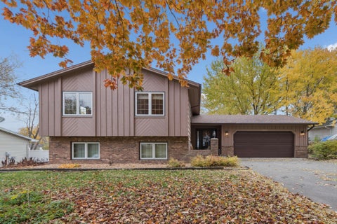 Homes For Sale - 20856 Iran Avenue<br/> Dakota County, Lakeville, MN 55044