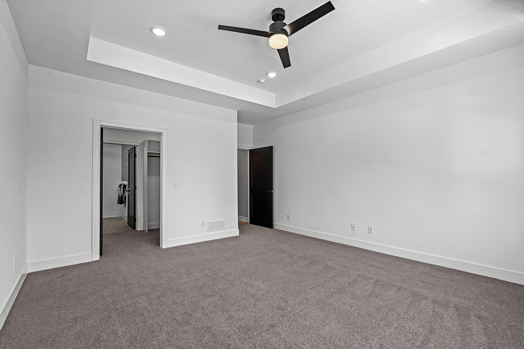 2186 Maple Leaf Lane, Owatonna, Minnesota image 42