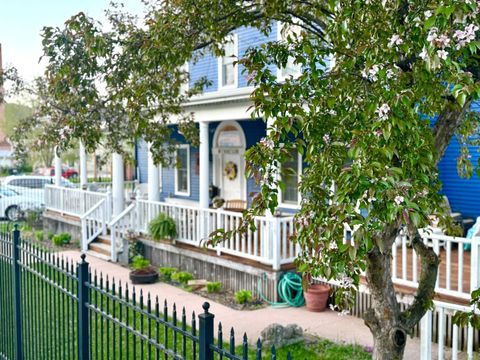 Homes For Sale - 425 Prospect Street<br/> Fillmore County, Peterson, MN 55962