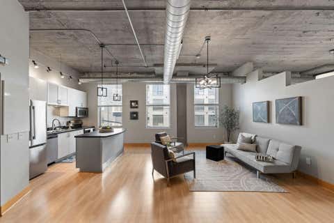 Condo For Sale - 918 3rd Street<br/> Minneapolis, MN 55401