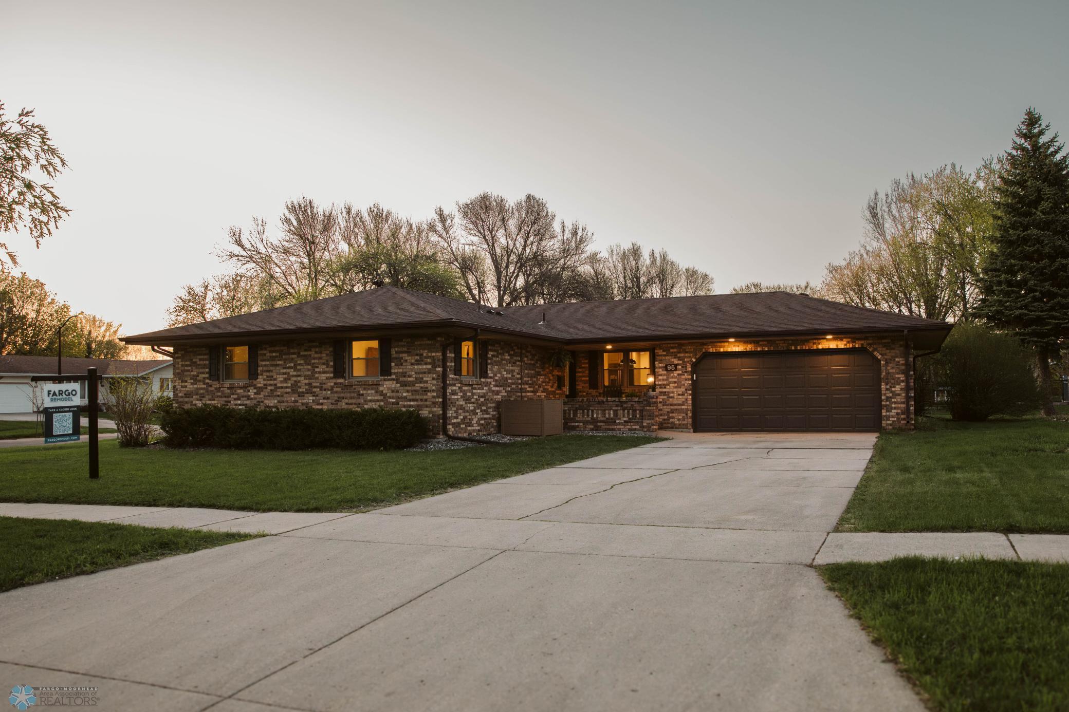 95 N Forest Avenue, Fargo, North Dakota image 3