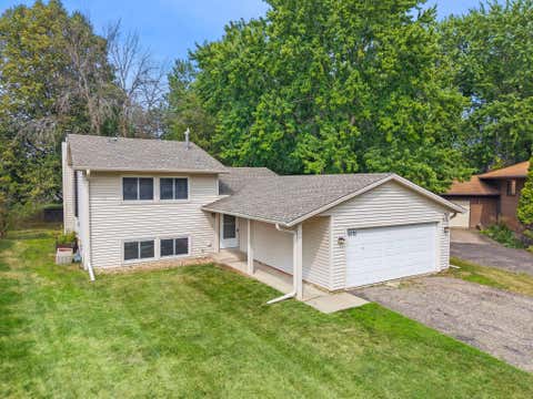 Homes For Sale - 6770 Woodhill Trail<br/> Eden Prairie, MN 55346