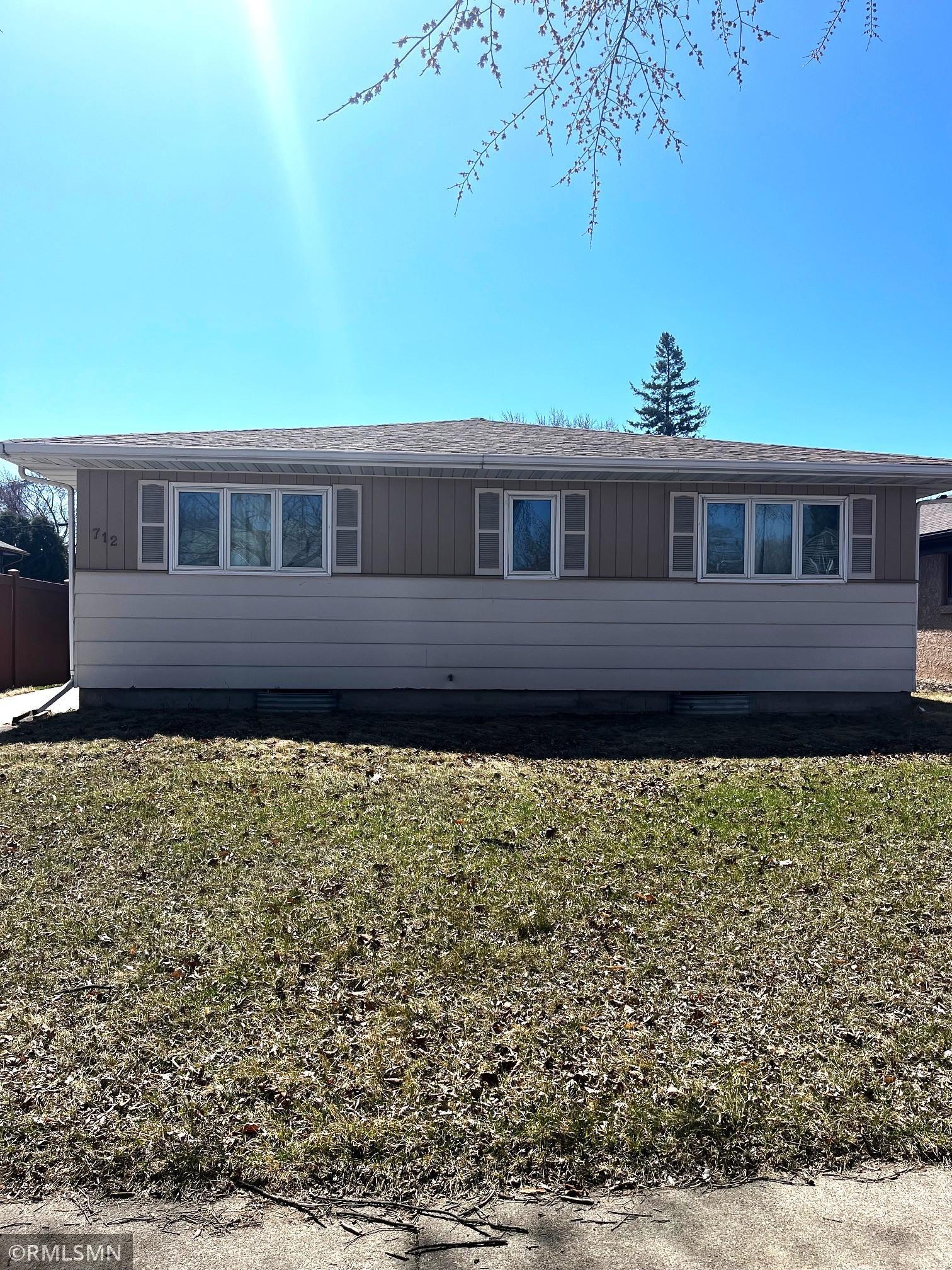 712 9th Street, Virginia, Minnesota image 1