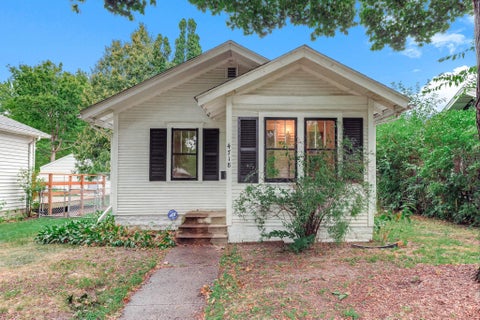 Homes For Sale - 4718 Dupont Avenue<br/> Minneapolis, MN 55430