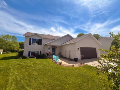 Homes For Sale - 5736 Eagle Court<br/> Saint Cloud, MN 56303
