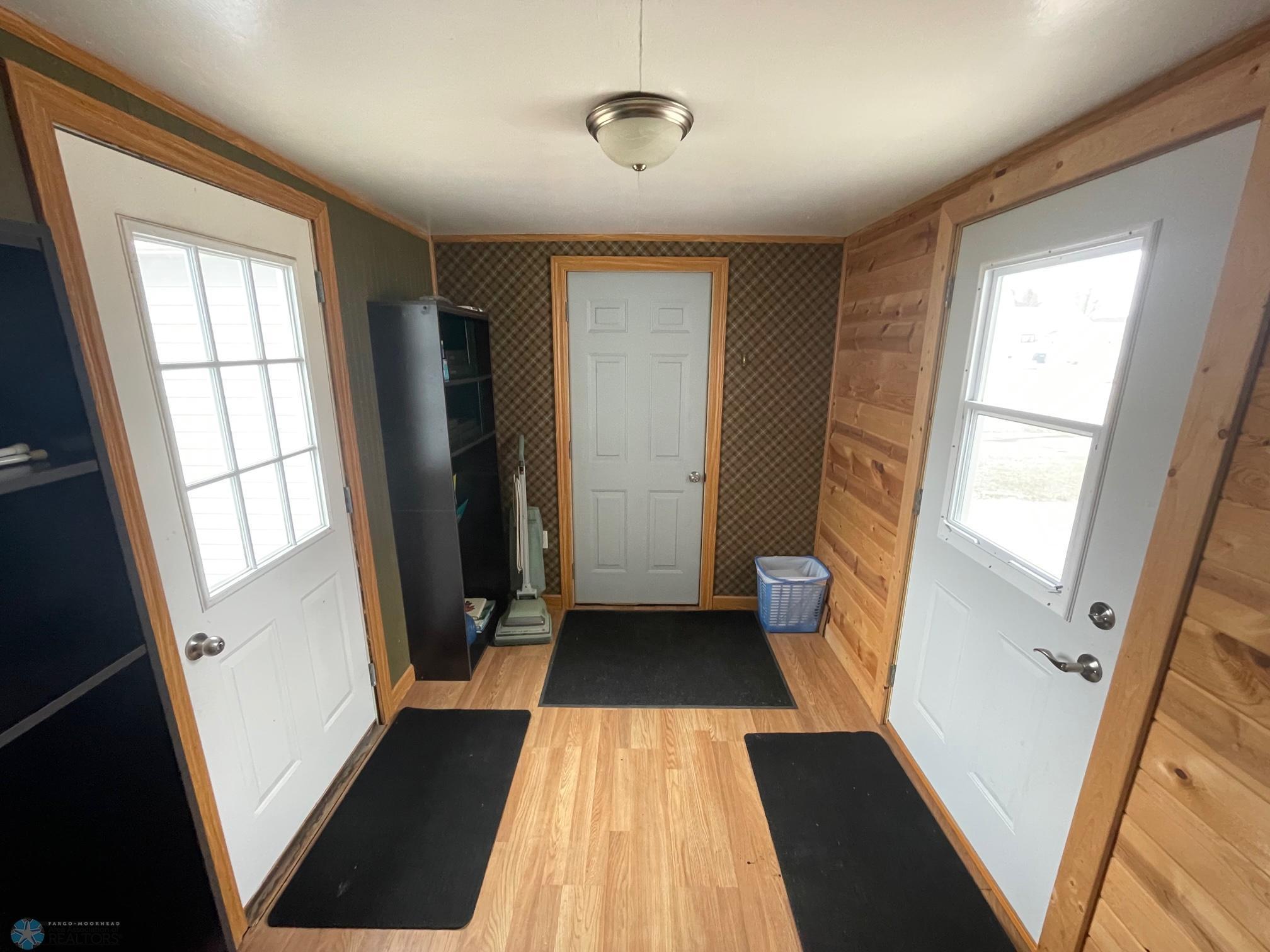 408 Elm Avenue, Wyndmere, North Dakota image 23
