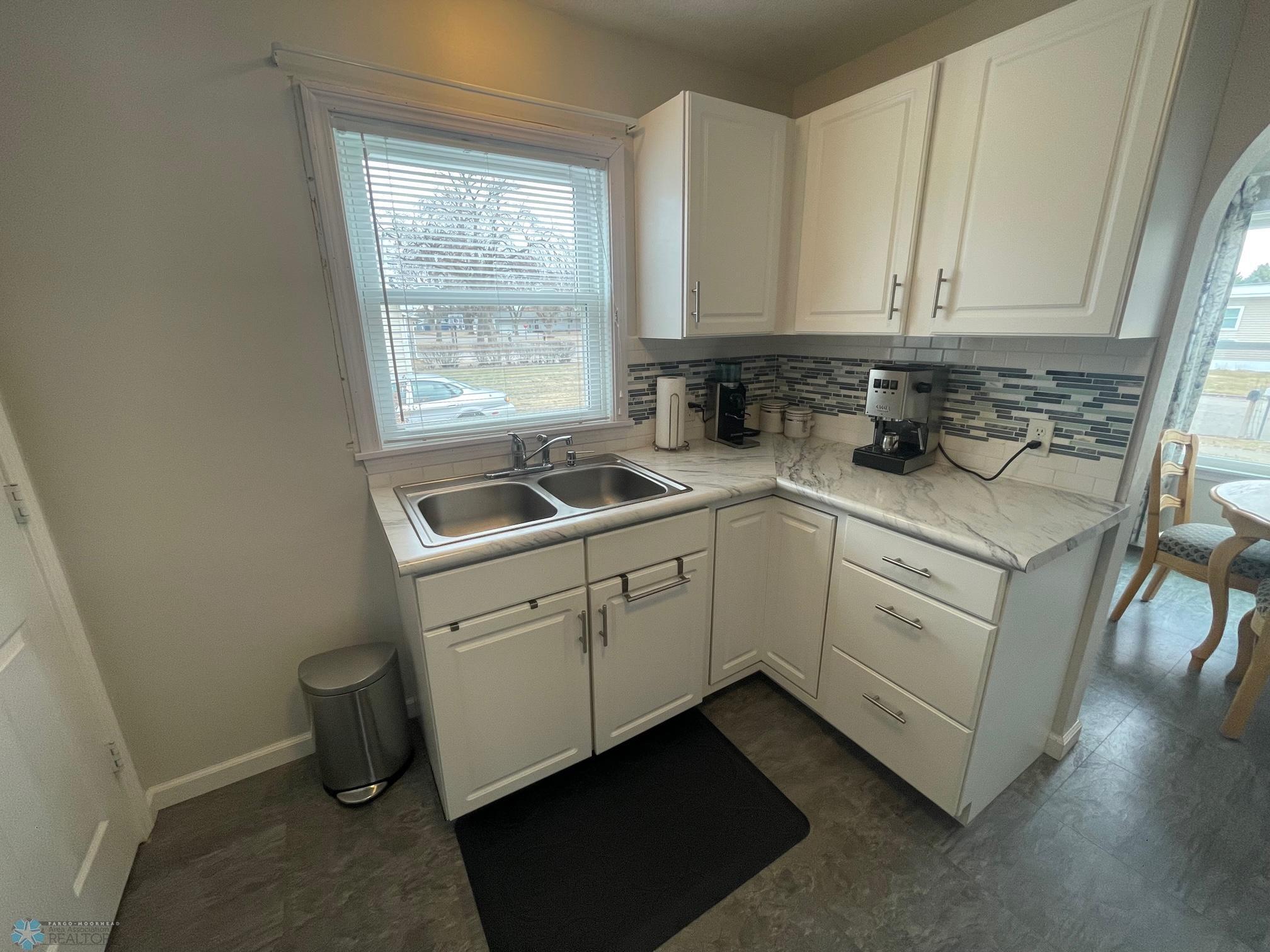 408 Elm Avenue, Wyndmere, North Dakota image 21