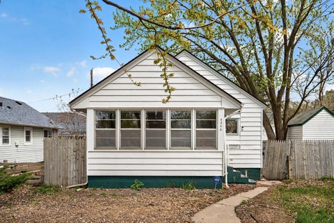 Homes For Sale - 4346 Knox Avenue<br/> Minneapolis, MN 55412