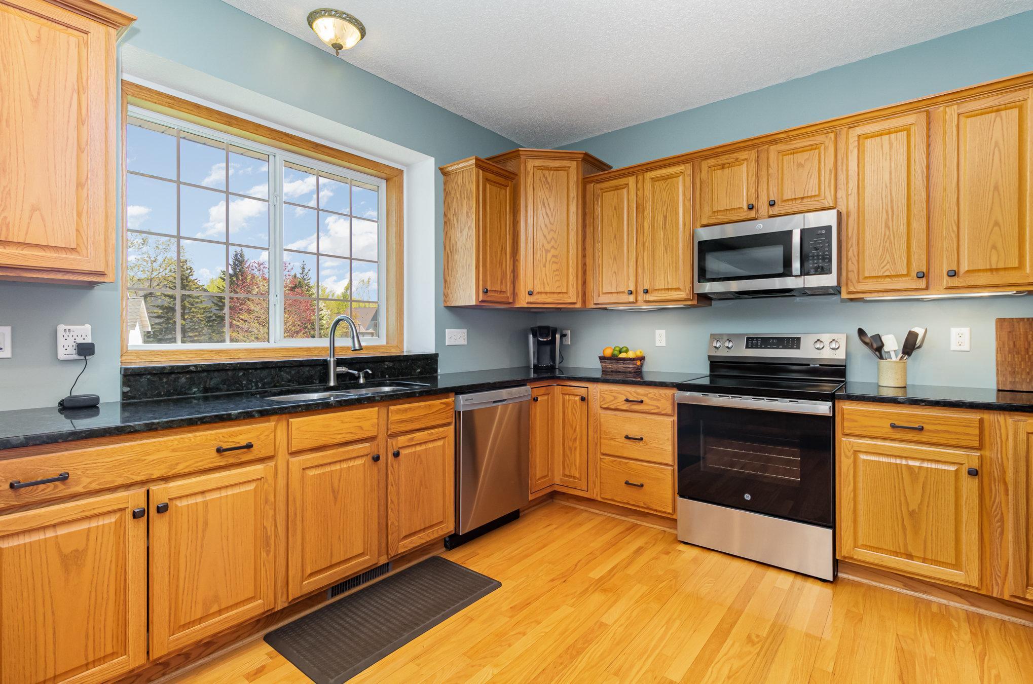 10786 Amherst Way, Inver Grove Heights, Minnesota image 8