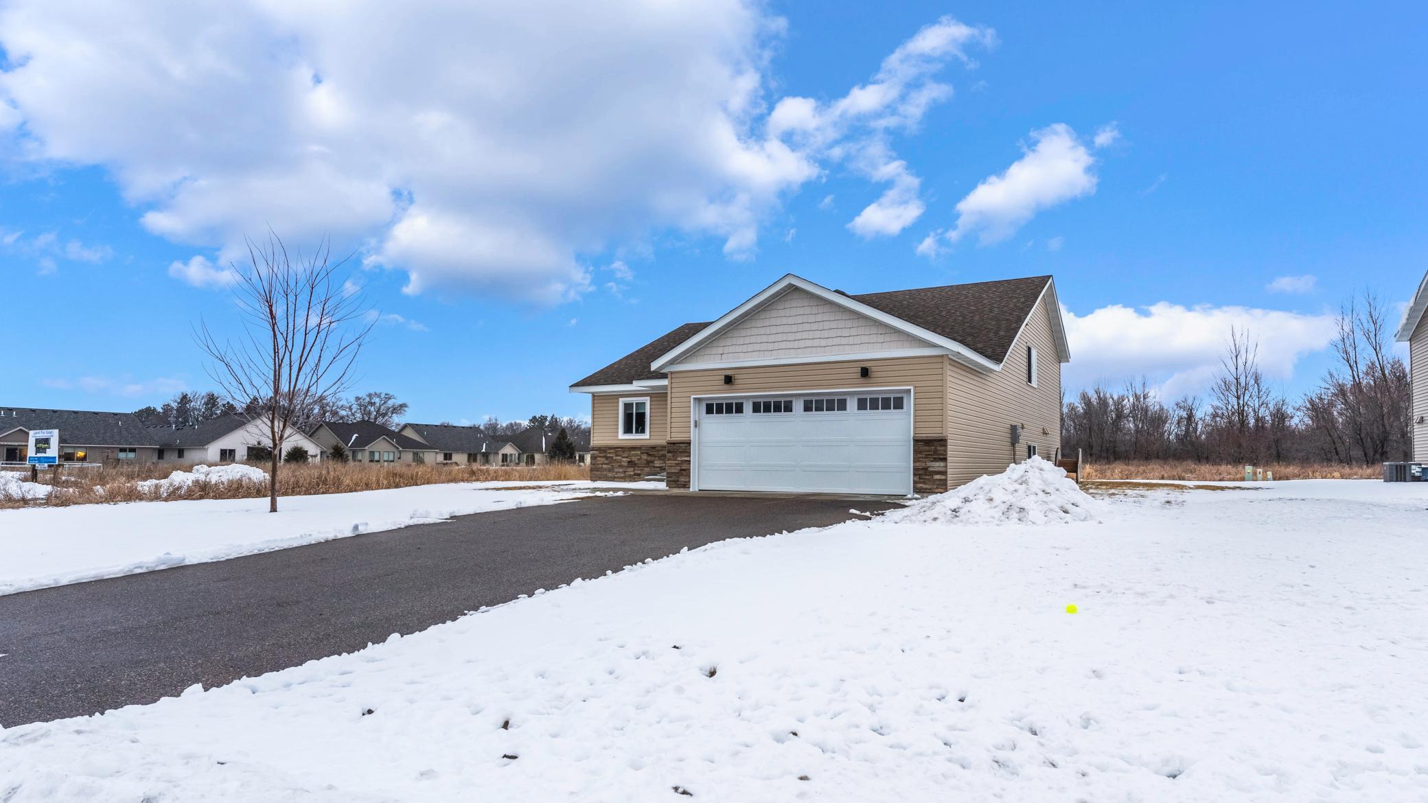 1701 Maple Leaf Lane, Litchfield, Minnesota image 2