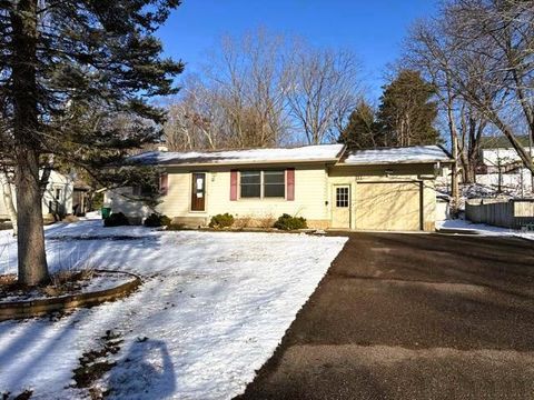 Homes For Sale - 111 Echo Lane<br/> Stillwater, MN 55082