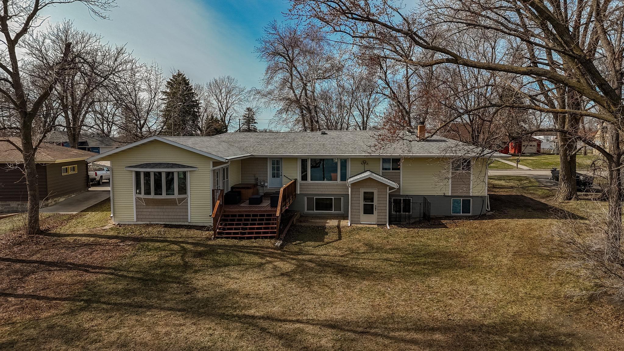 915 W 4th Street, Morris, Minnesota image 4