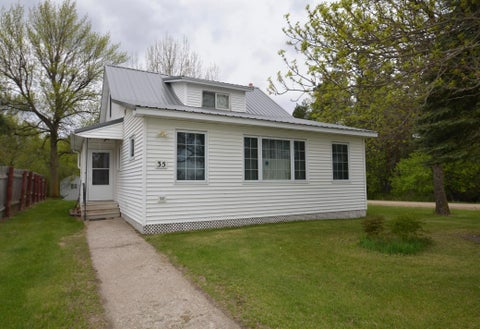 Homes For Sale - 35 Evergreen St<br/> Esmond, ND 58332