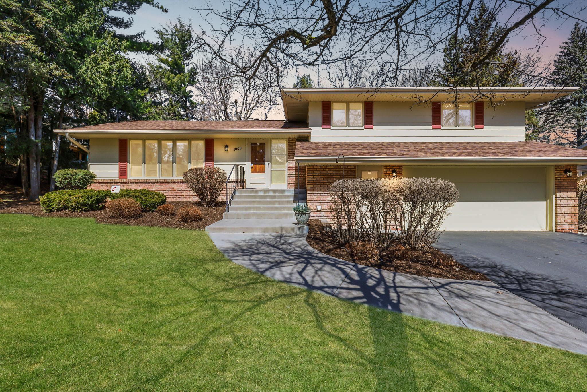 1800 Canyon Lane, Saint Paul, Minnesota image 1