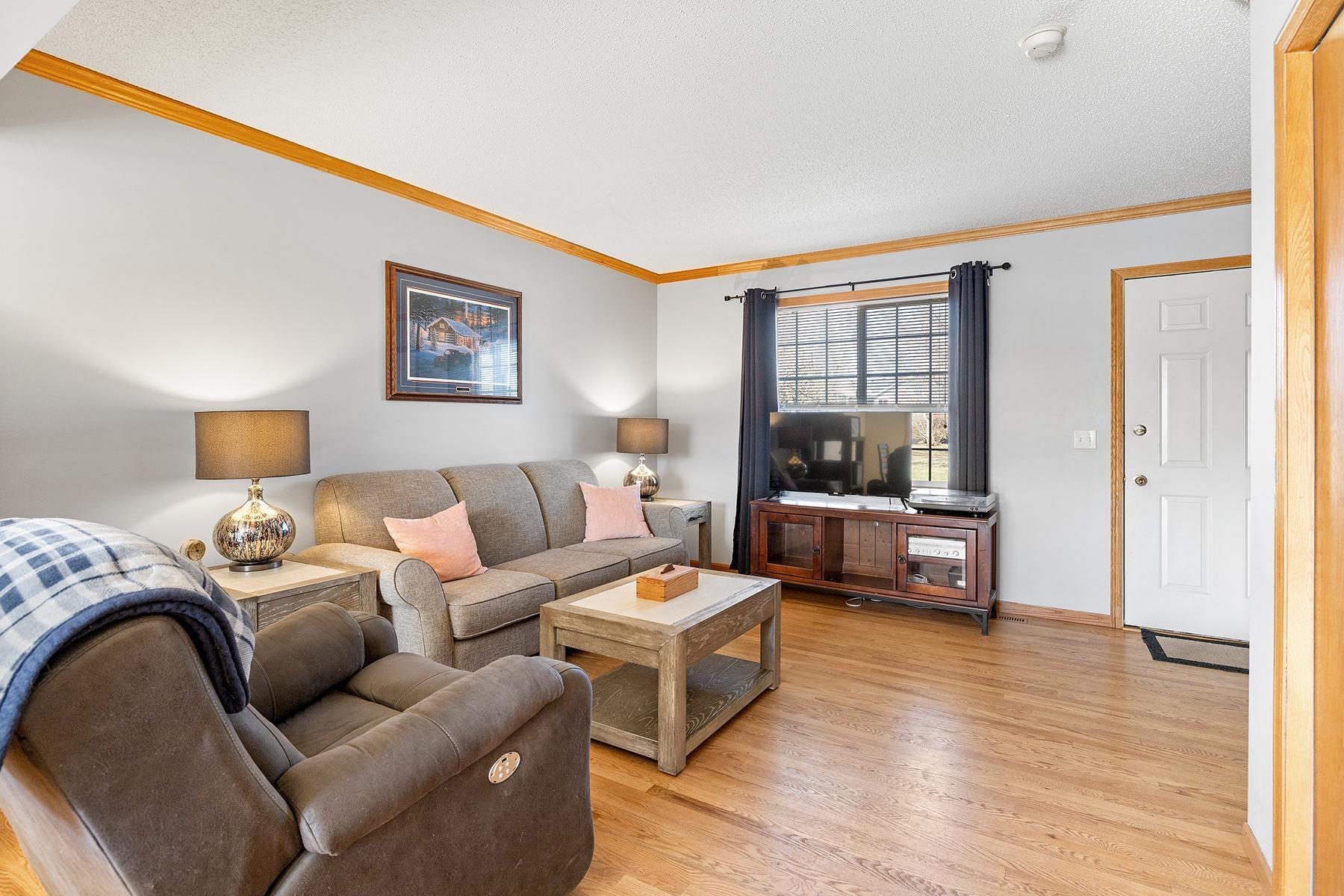 1067 Kinder Drive, Waconia, Minnesota image 4