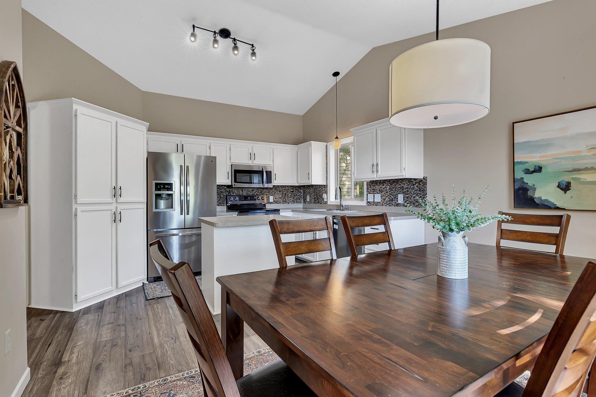 7320 Deer Pass Drive, Hugo, Minnesota image 11