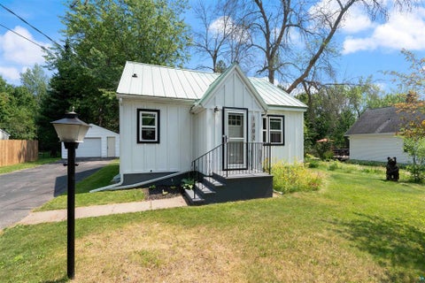 Homes For Sale - 1302 Eklund Avenue<br/> Duluth, MN 55811