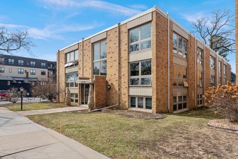 Condo For Sale - 4236 Upton Avenue<br/> Minneapolis, MN 55410
