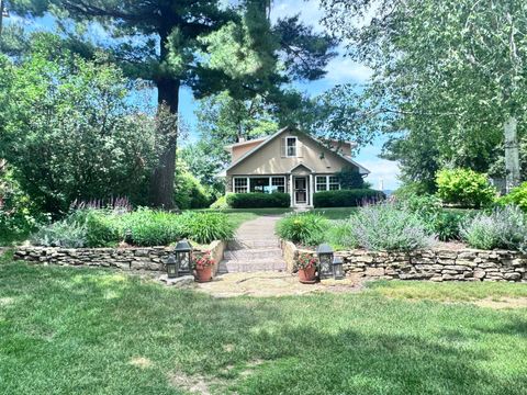 Homes For Sale - 31397 Lakeview Avenue<br/> Red Wing, MN 55066