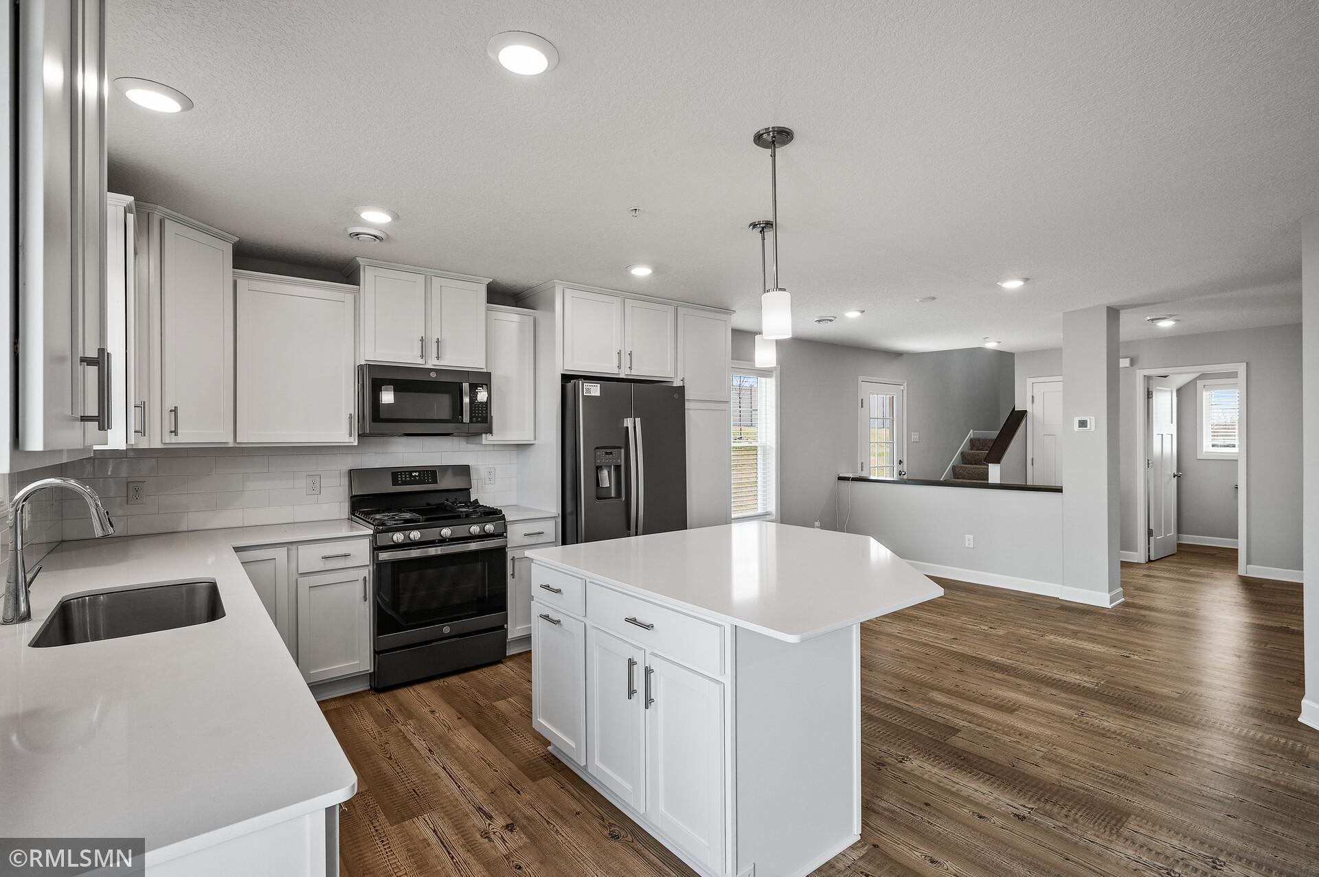 2173 Heron Court, Hugo, Minnesota image 12