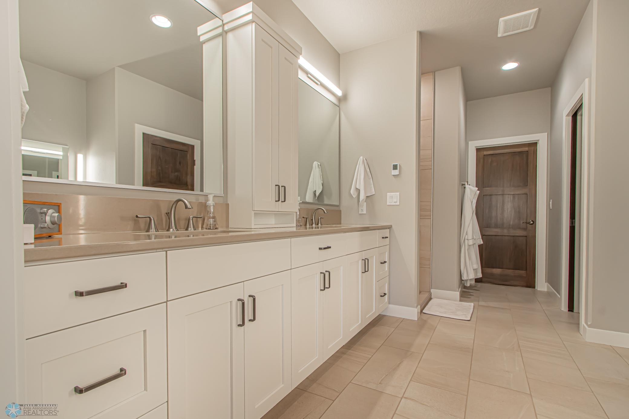 5076 Prosperity Way, Fargo, North Dakota image 24