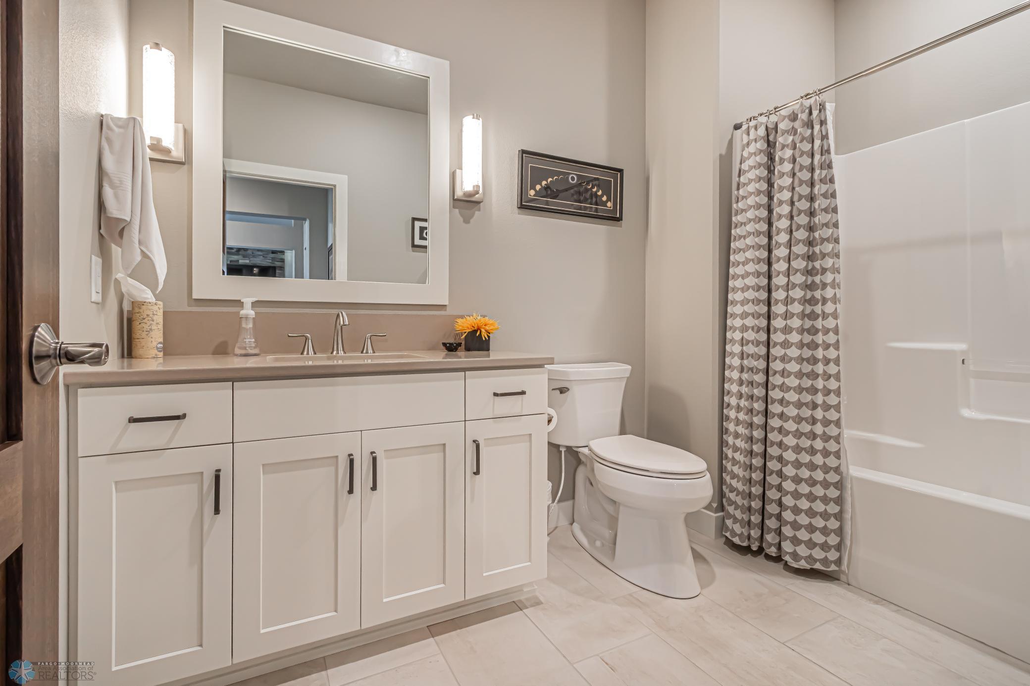 5076 Prosperity Way, Fargo, North Dakota image 35