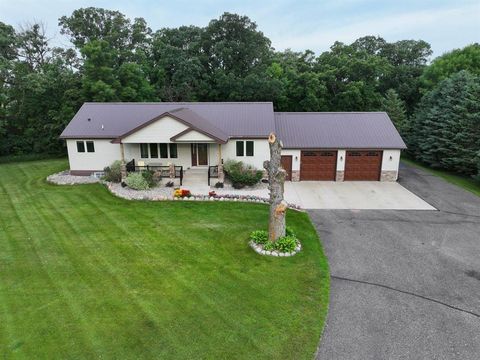 Homes For Sale - 4700 Rural Oaks Drive<br/> Douglas County, Alexandria, MN 56308