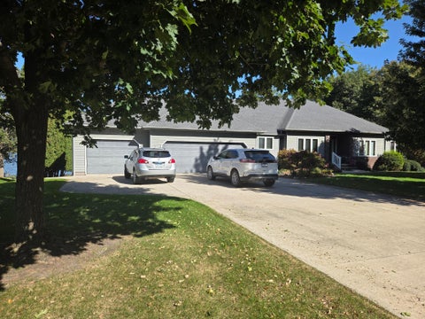 Homes For Sale - 2734 Campus Lane<br/> Albert Lea, MN 56007