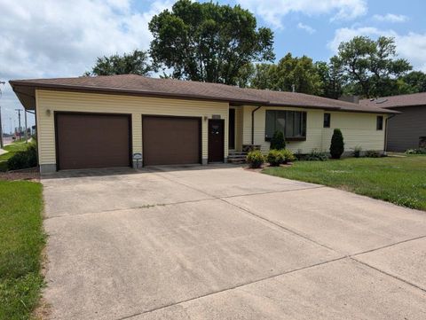 Homes For Sale - 600 8th Street<br/> Wells, MN 56097