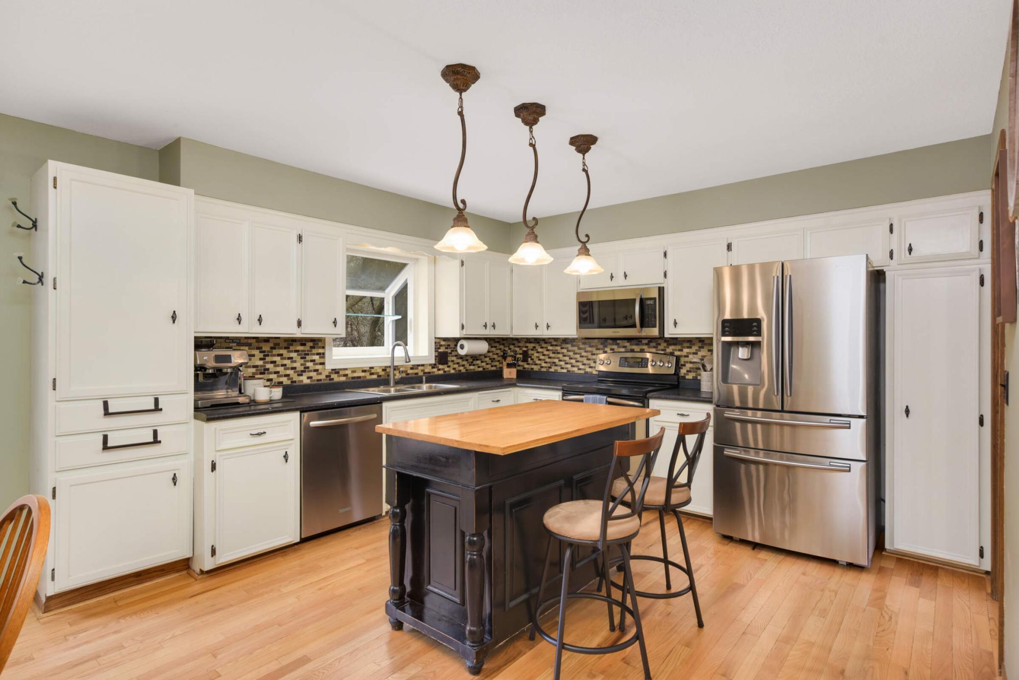 12730 Portland Circle, Burnsville, Minnesota image 12