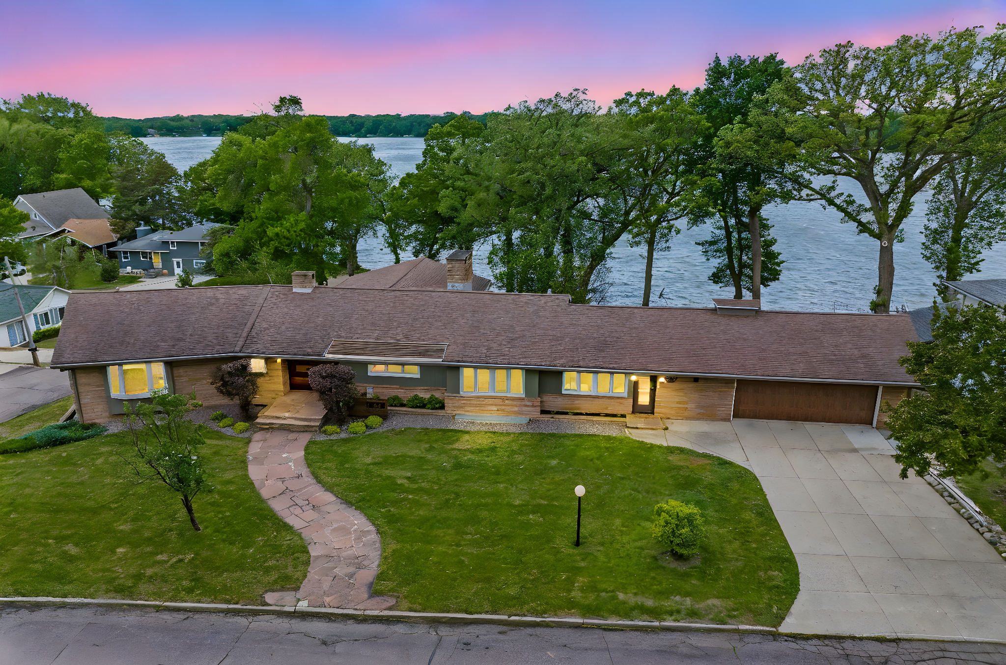 1830 Oakwood Avenue, Fairmont, Minnesota image 1
